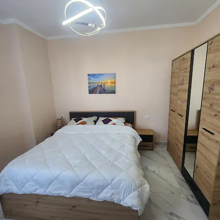 Aurora 1 Apartment